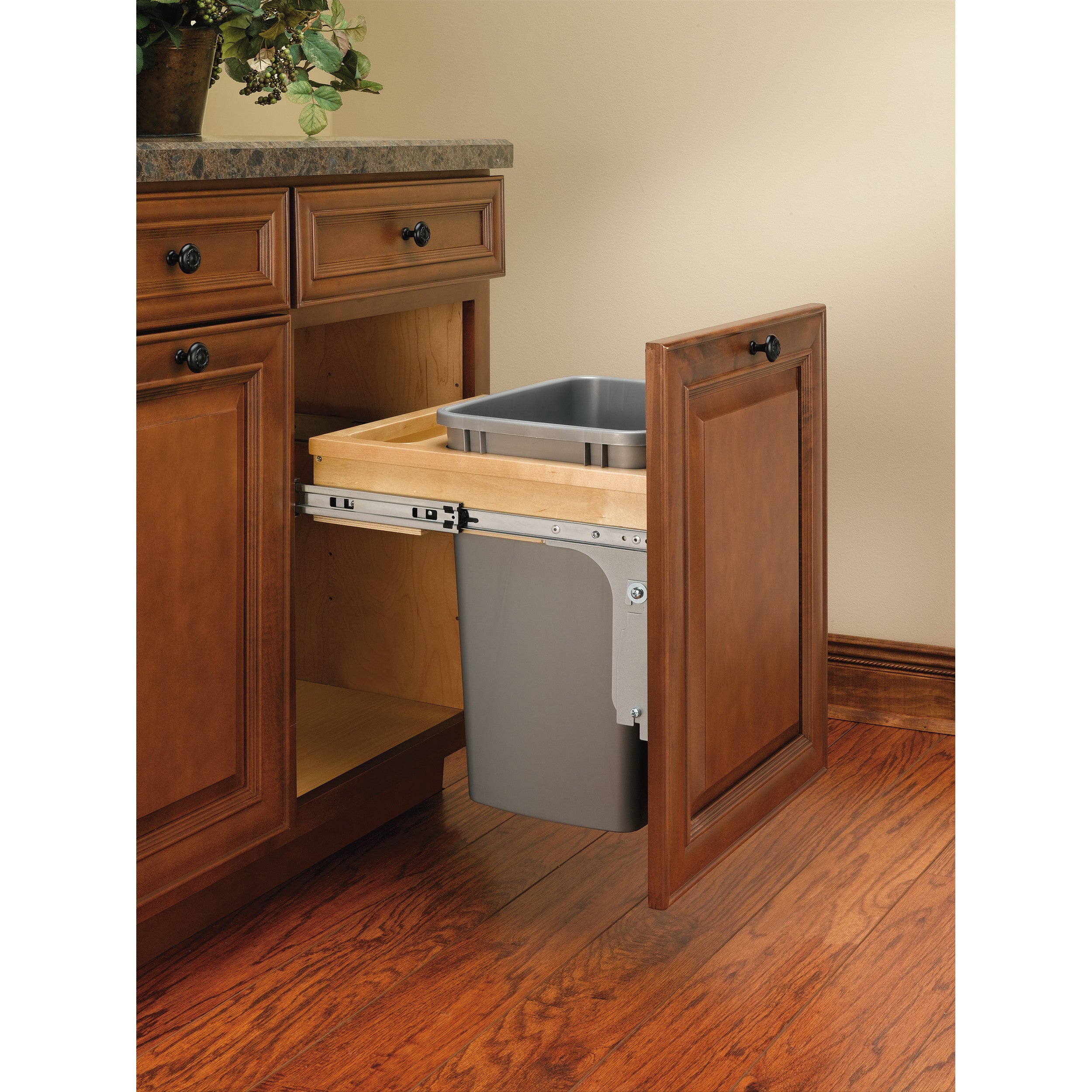 35 Qrt Top mount Waste Container (1-1/2" faceframe) Natural  15 in (381 mm) W x 16.25 in (413 mm) D x 18 in (457 mm) H
