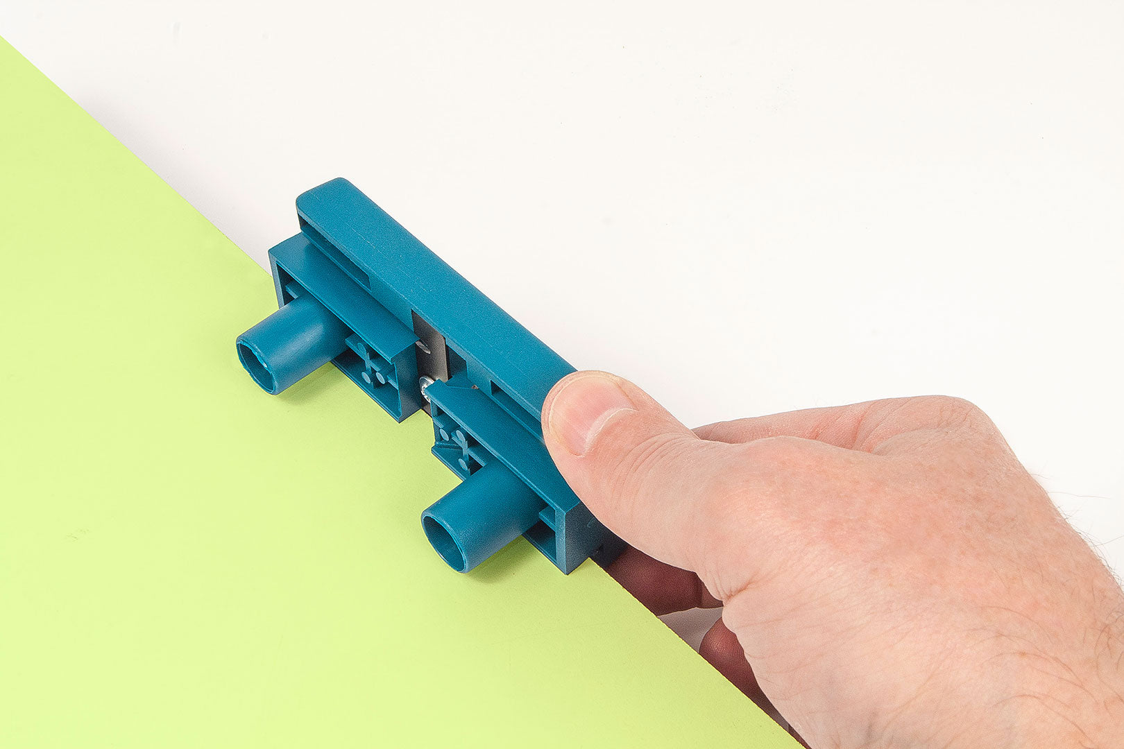 DOUBLE EDGE TRIMMER