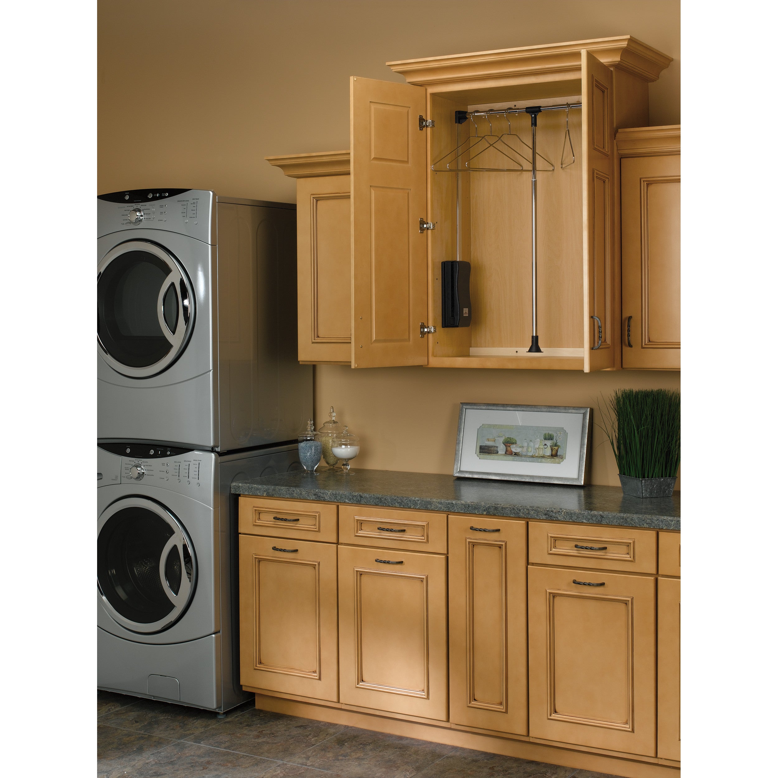 Adj. Pull-Down Closet Rod 21.5 in- 26 in Chrome  21.5 in (546 mm) W x 4 in (102 mm) D x 34.75 in (883 mm) H
