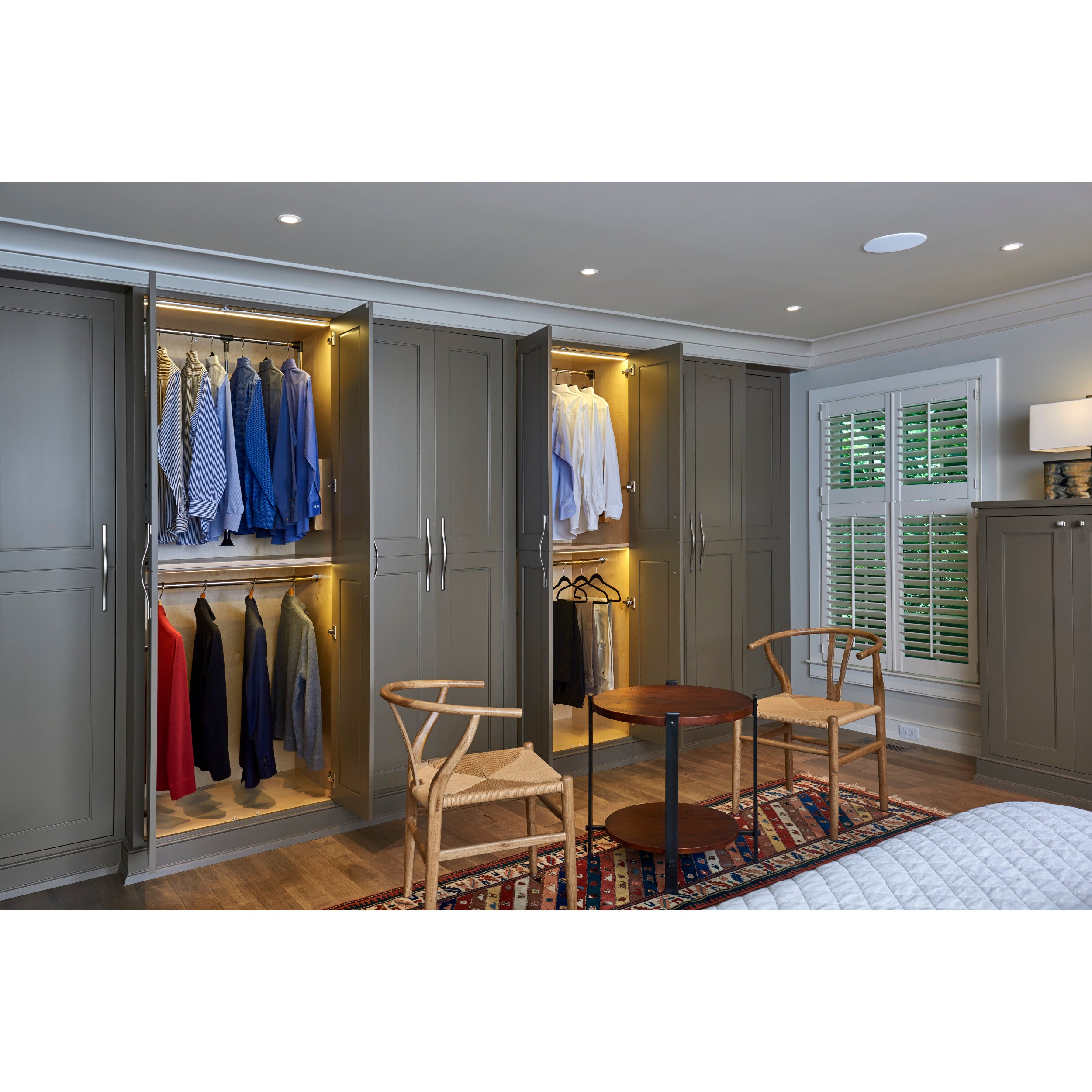 Adjustable Pull Down Closet Rod 35 in- 48 in Chrome  35 in (889 mm) W x 4 in (102 mm) D x 34.75 in (883 mm) H