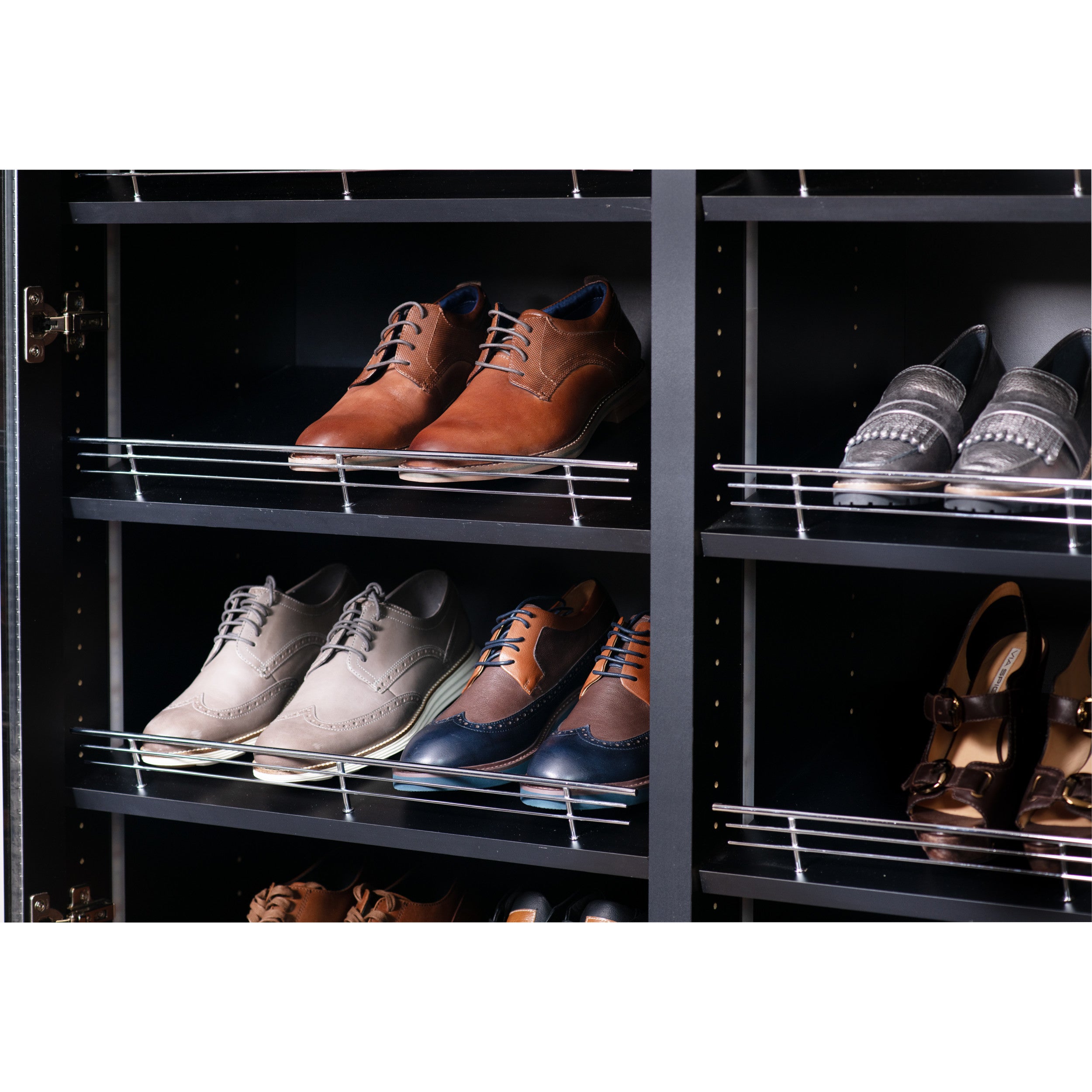 29 in Oil Rubbed Bronze Wire Shoe Rail Oil Rubbed Bronze  29 in (737 mm) W x 0.25 in (6 mm) D x 2.25 in (57 mm) H