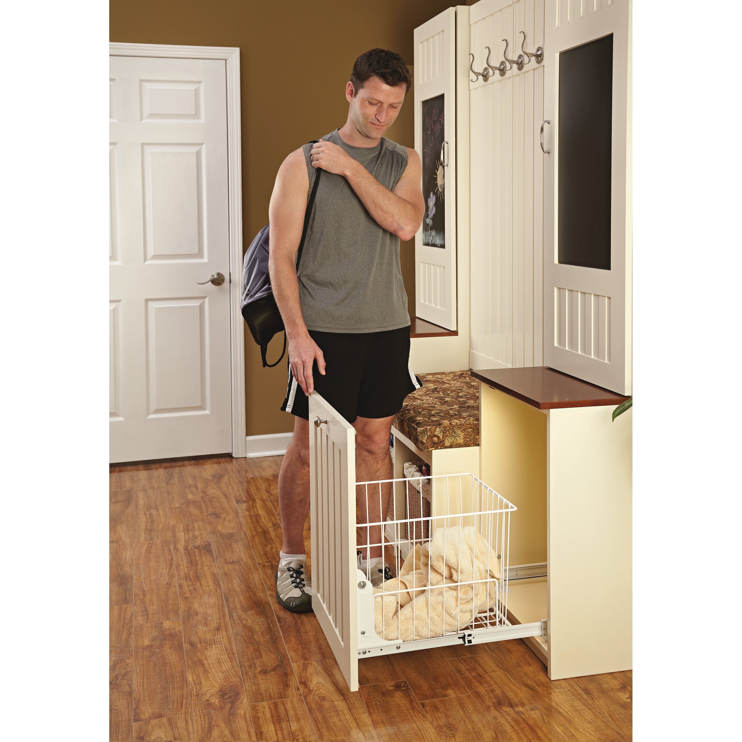 Pullout Wire Hamper Chrome  14.75 in (375 mm) W x 18 in (457 mm) D x 19.38 in (492 mm) H