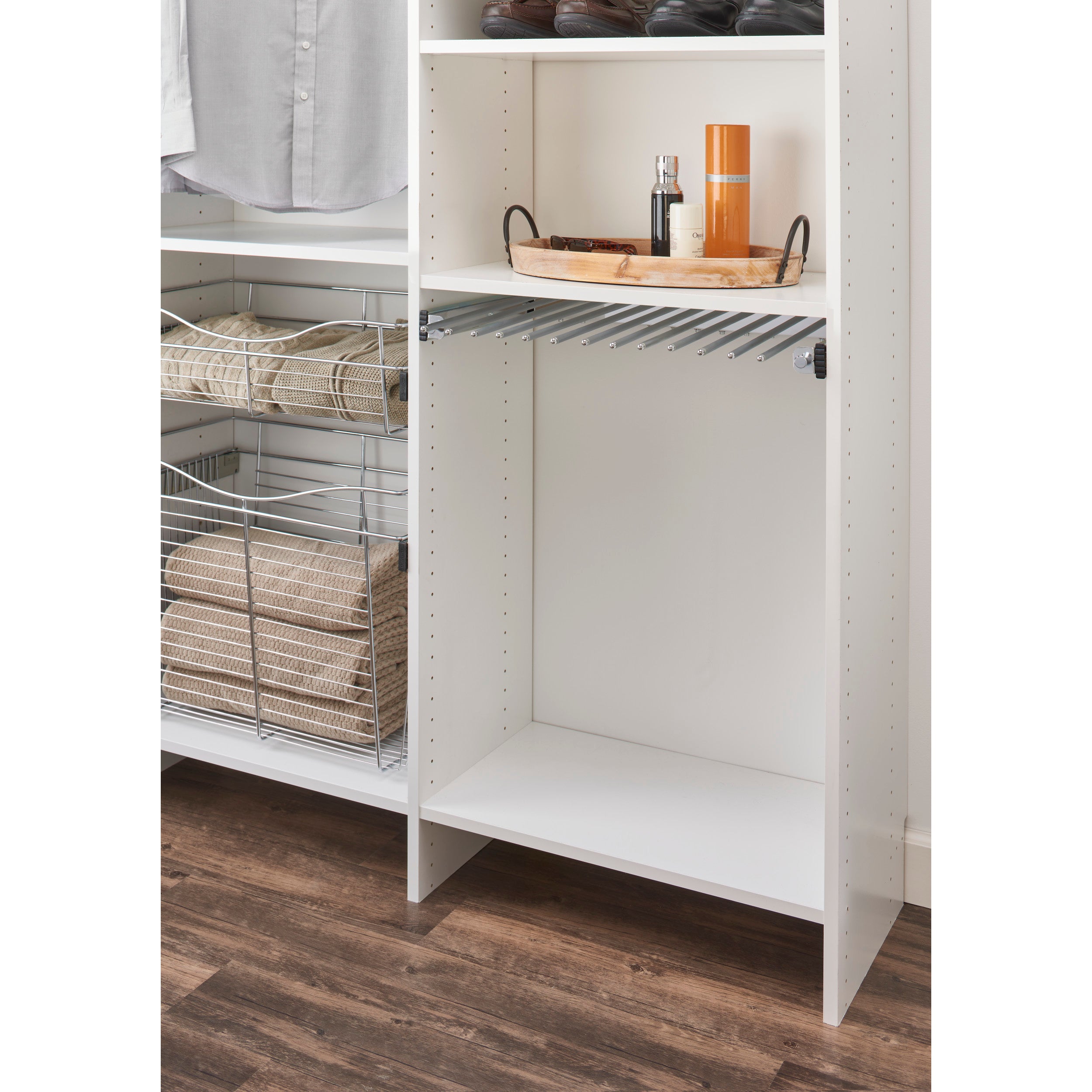 24 in Chrome Pullout Pants Rack w/13 pants rods Chrome  23.75 in (603 mm) W x 14 in (356 mm) D x 3 in (76 mm) H